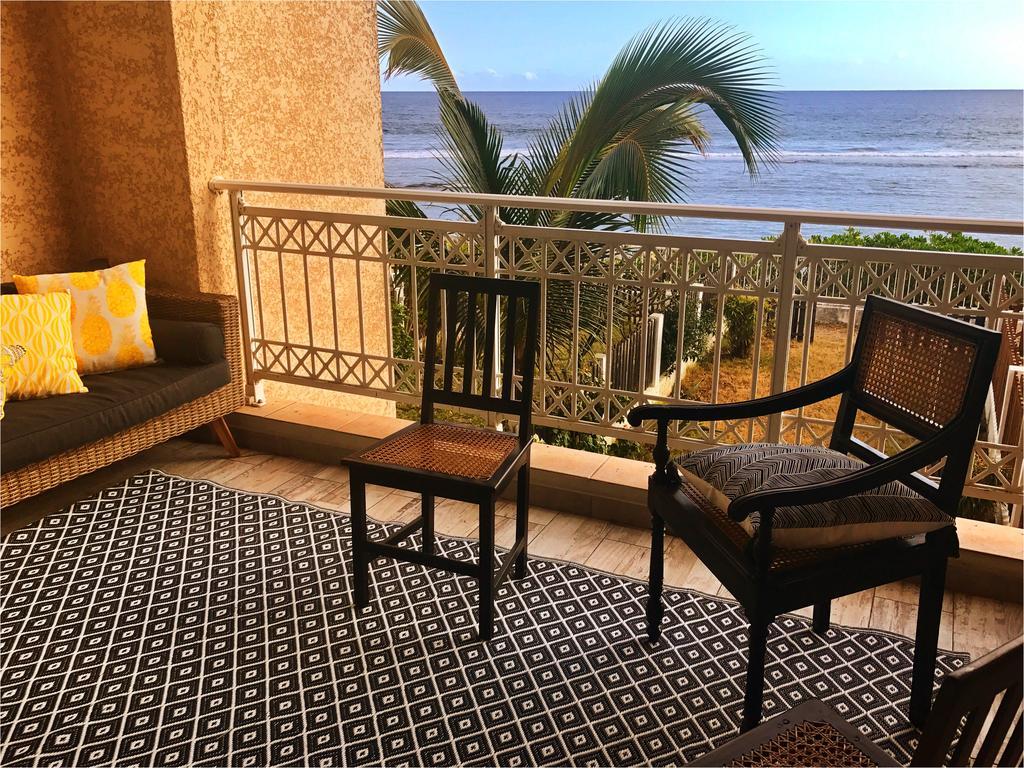 Le Petrel Blanc - Appartement Sur La Plage De La Souris Blanche Trois Bassins ภายนอก รูปภาพ
